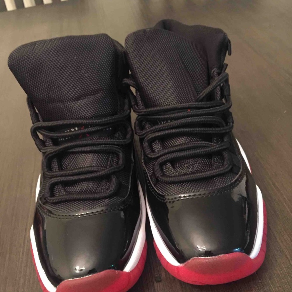 Retro 12’s - Picture 2 of 3